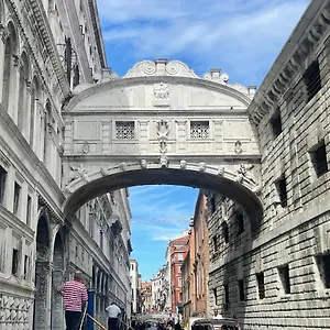 Ca' Ai Sospiri Venice